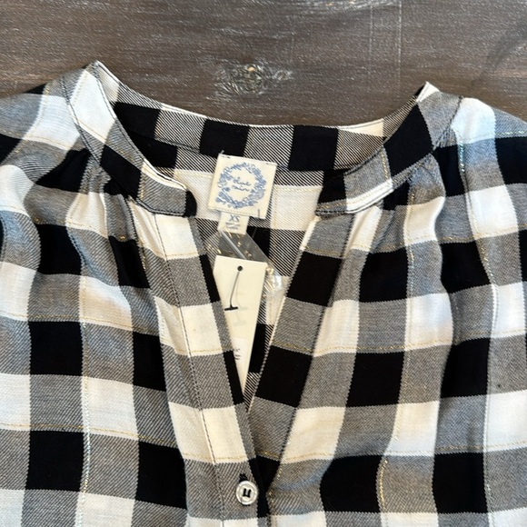 NWT Plaid Button Down Short Sleeve Shirt Gingham Black White Gold Accent XS - Picture 4 of 10